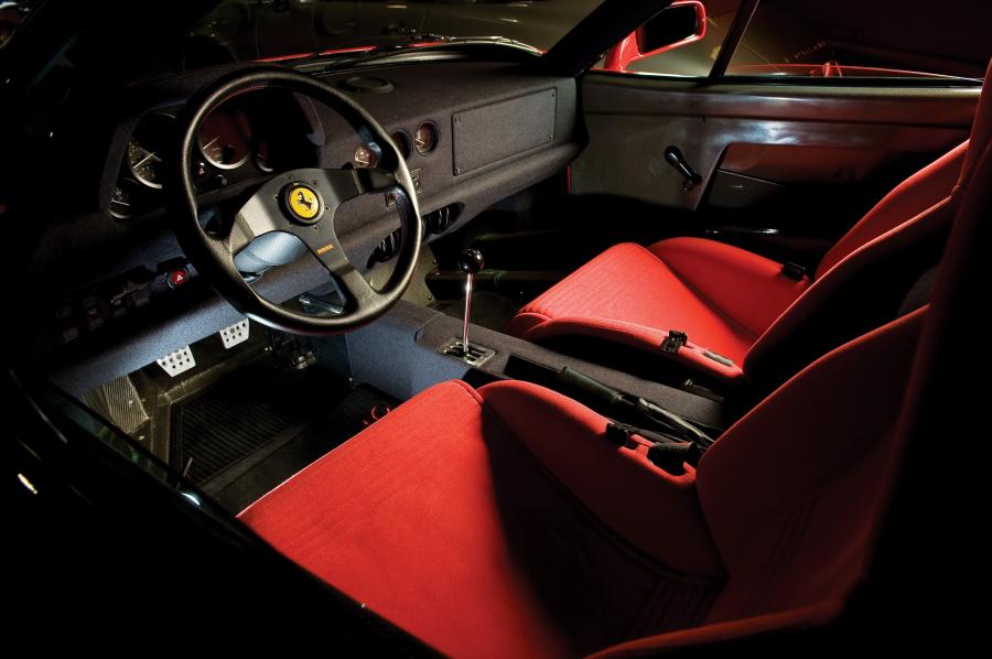  Ferrari F40 1991 года  (фото 9 из 50)